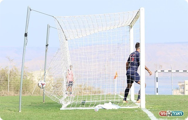 הכדור של שפשה בפנים (עודד חסין)